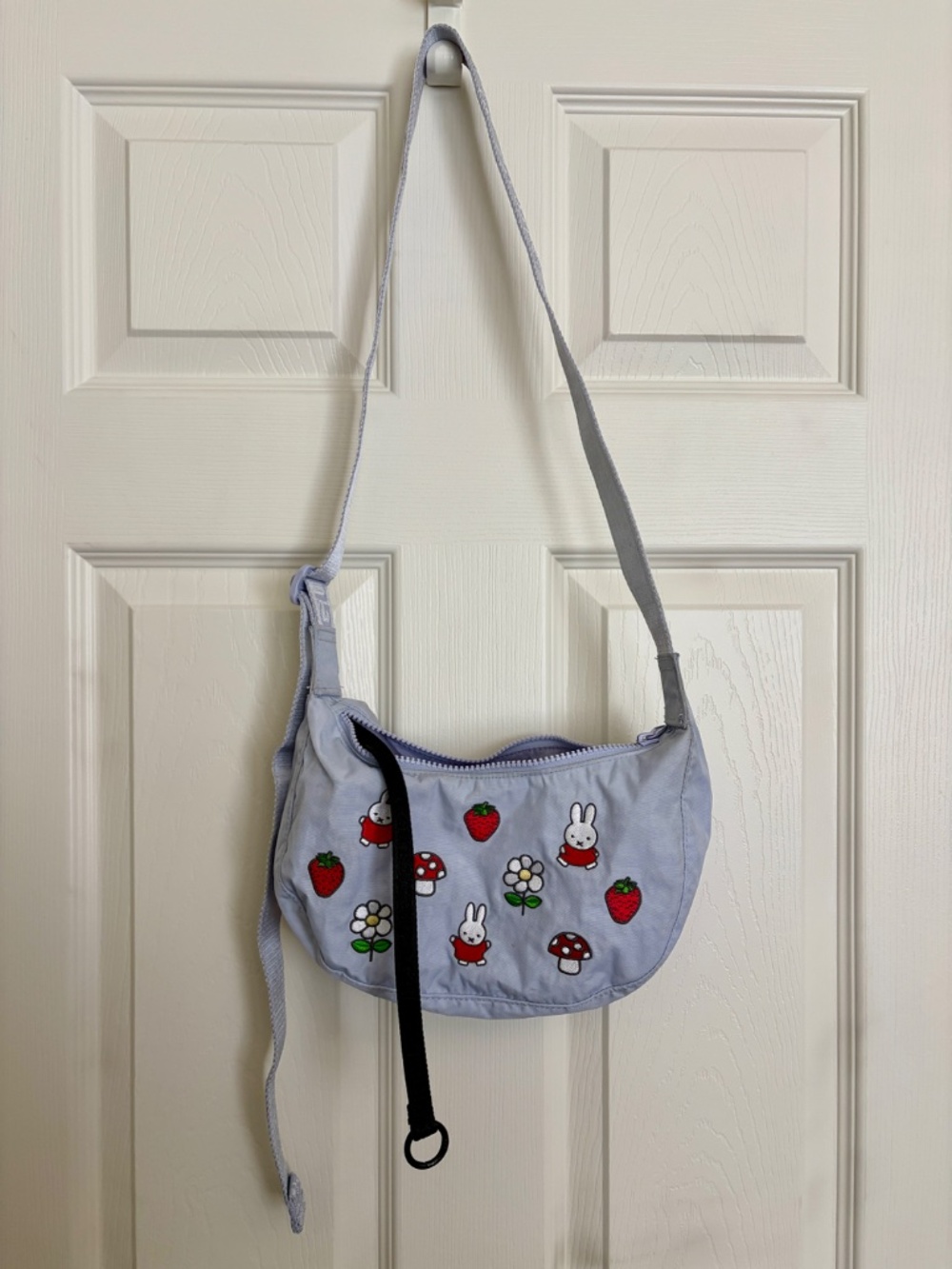 BAGGU Miffy Small Nylon Crescent Bag Embroidered Flower Purple Zipper Bag - Picture 4 of 7
